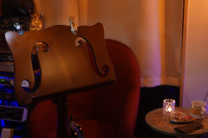 教室の木製譜面台