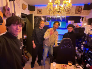 スタジオでの、レコーディング現場の一日