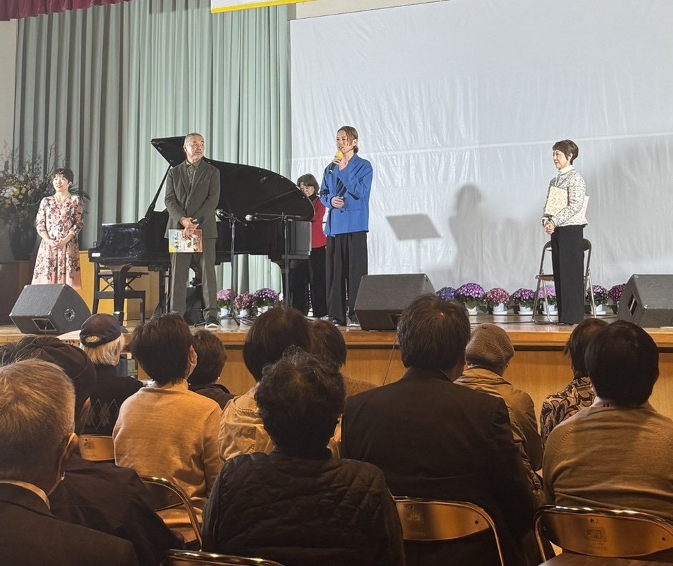 特別試写会、舞台挨拶、講師、小俣太治、トークの写真